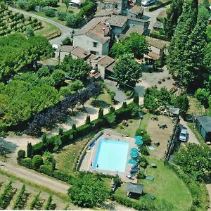 https://ripabuia.it-tuscanyhotel.com